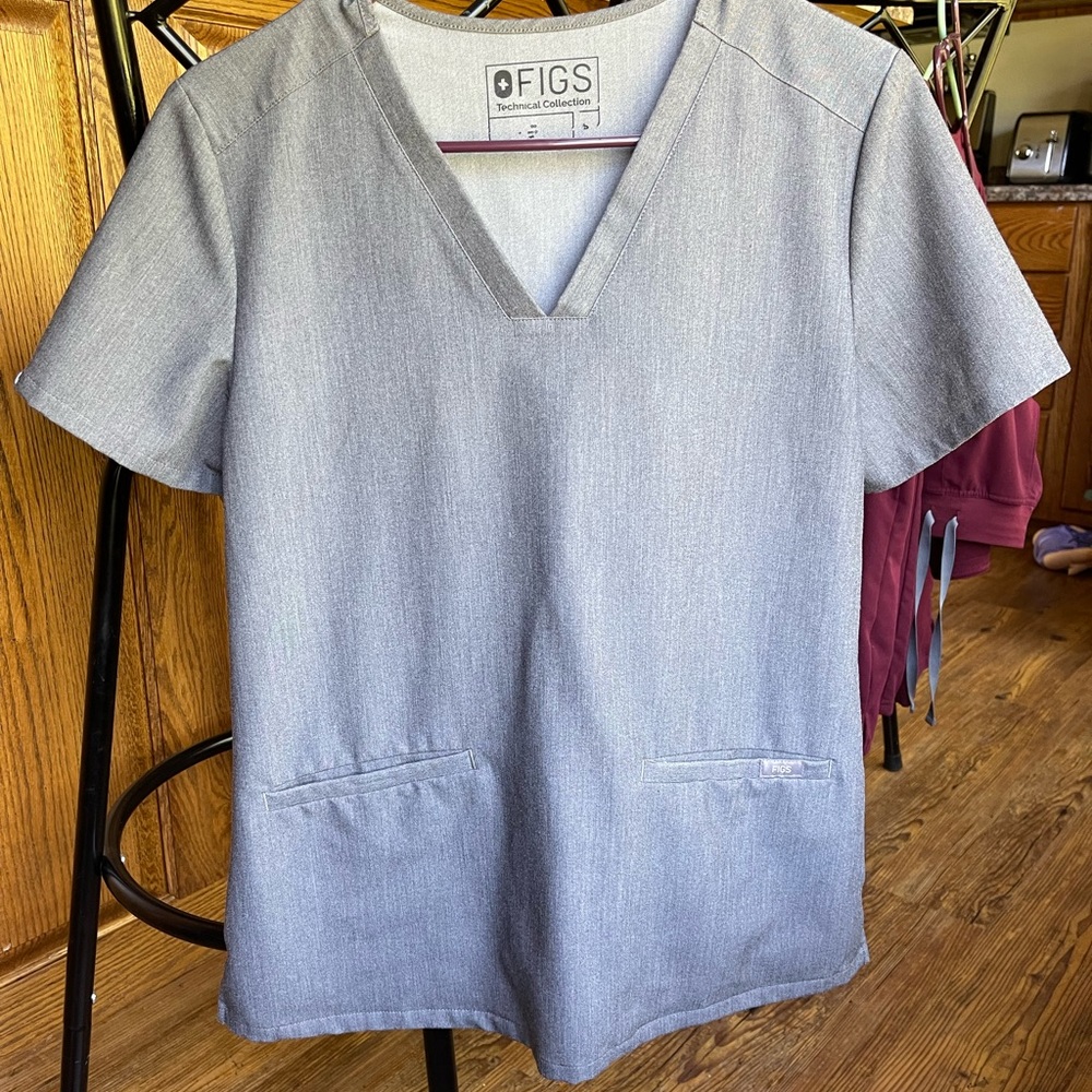 Figs Light Gray Set Small - image 2